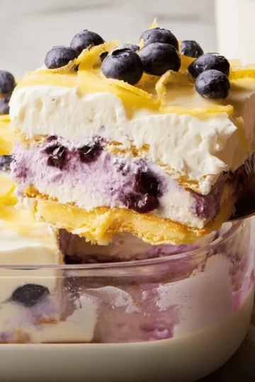 Lemon-Blueberry Cheesecake Lasagna