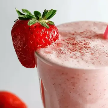 Strawberry Banana Protein Smoothie