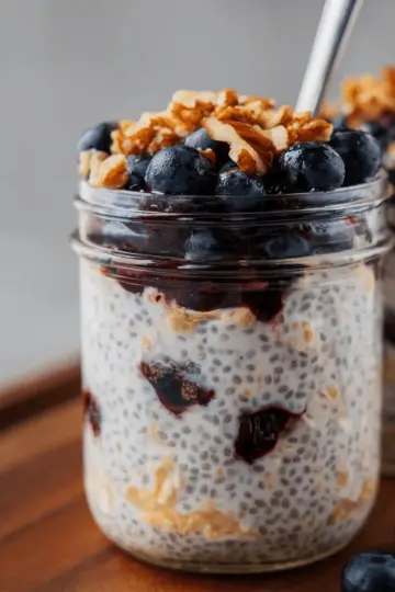 Blueberry Chia Overnight Oats