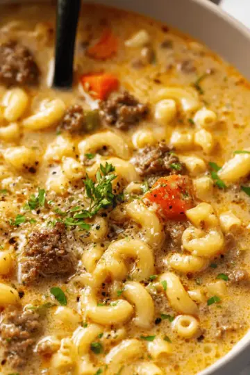 One-Pot Macaroni Cheeseburger Soup