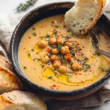 Vegan Garlic Chickpea Soup