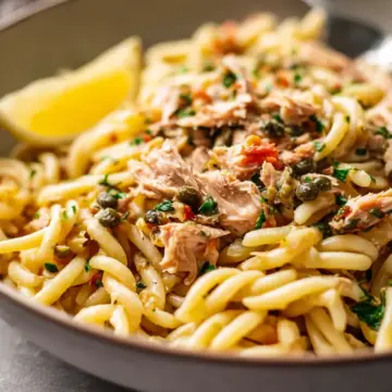 The most amazing canned tuna pasta