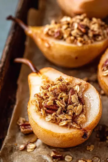 Baked Pears with Crunchy Oat Crumble